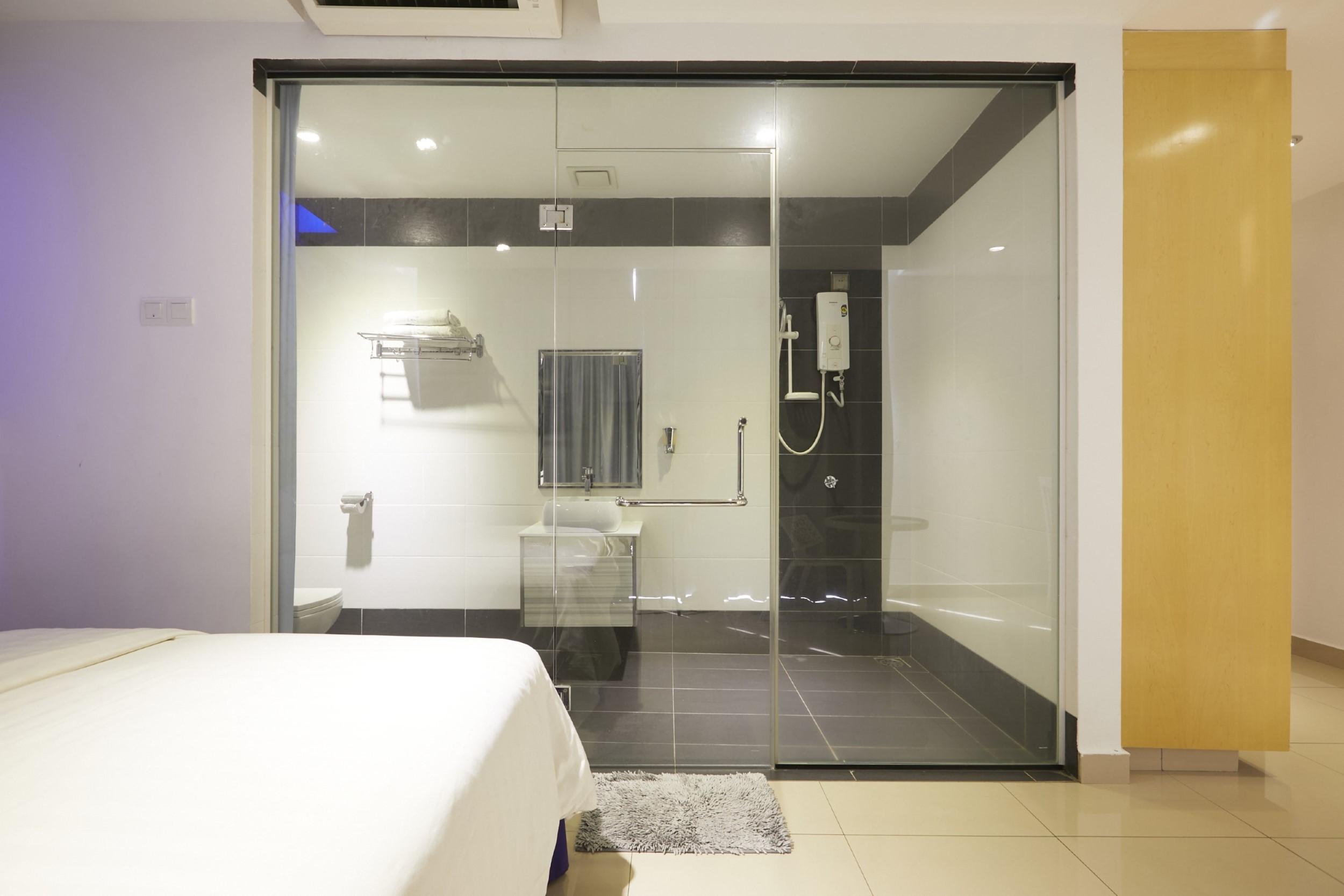 Hotel East Sun 3*